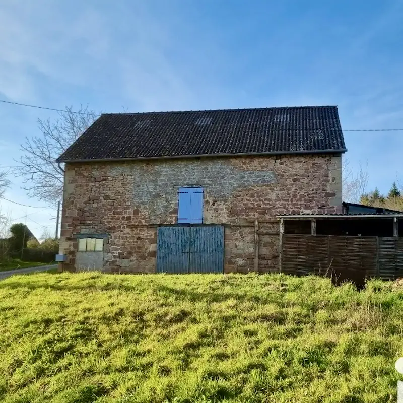 Grange à vendre à Brignac la plaine à 49 900 €